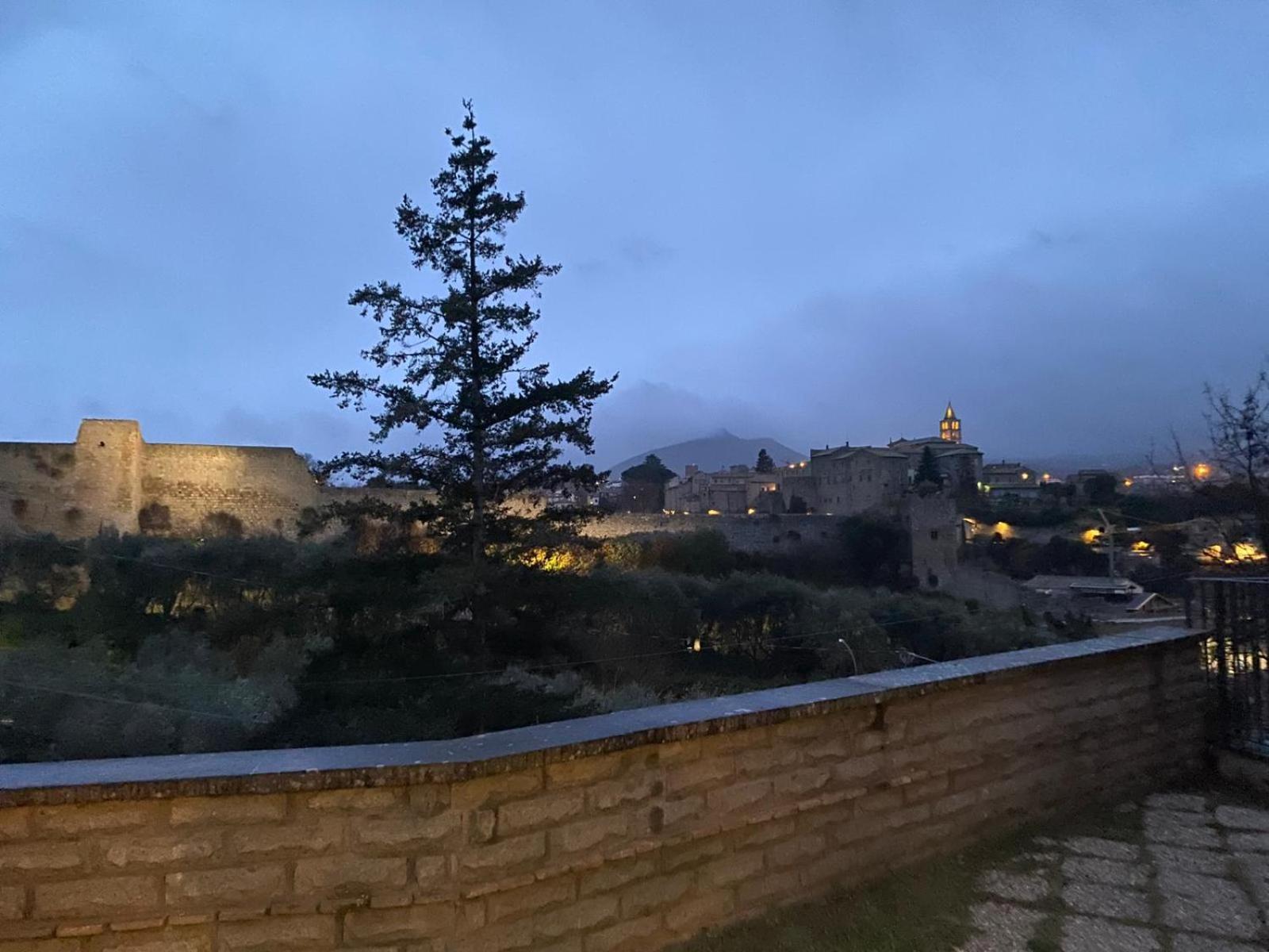 Bed and Breakfast La Finestra Di Umberto Vicino Al Centro Con Parcheggio Privato Viterbo Zewnętrze zdjęcie