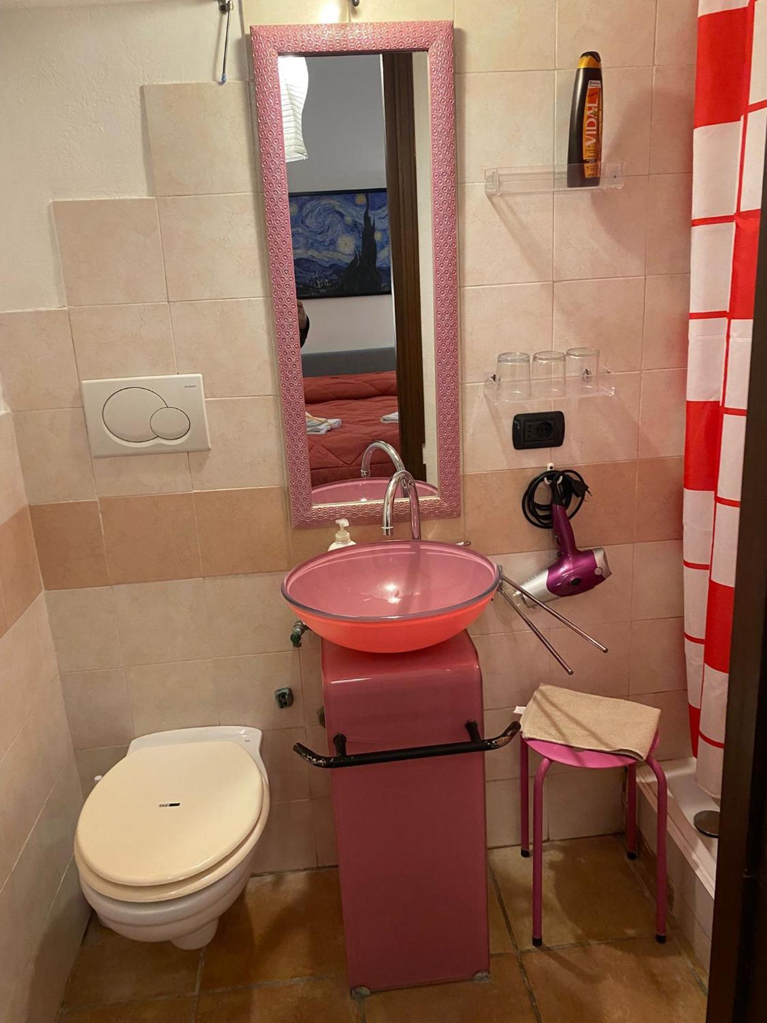 Bed and Breakfast La Finestra Di Umberto Vicino Al Centro Con Parcheggio Privato Viterbo Zewnętrze zdjęcie
